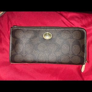Coach wallet